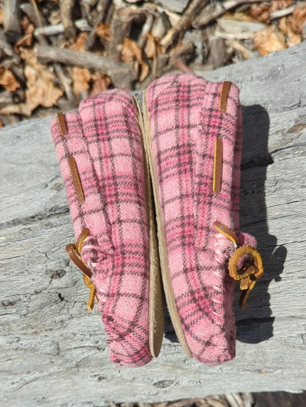 Minnetonka Slippers For Toddler, Pink Plaid, Little Kid Size 10